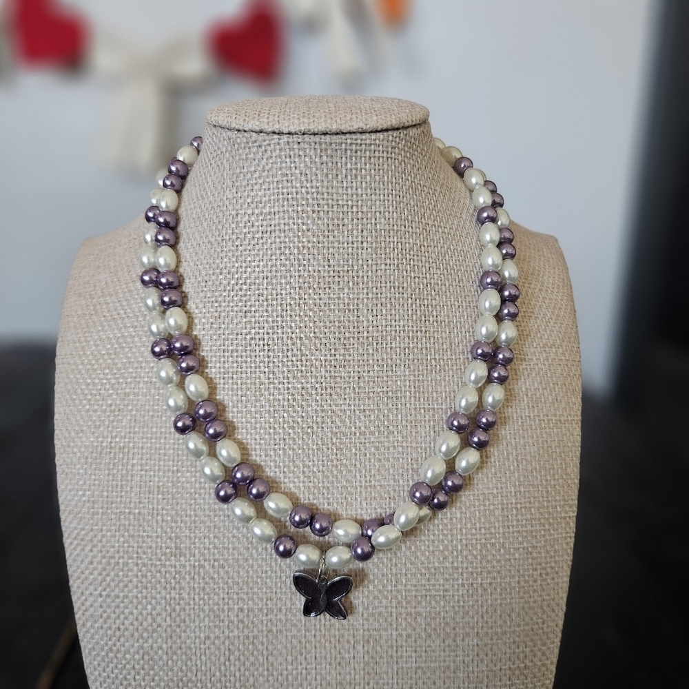 Elegant Pearl and Purple Beaded Necklace with Butterfly Pendant Stretchy Toggle